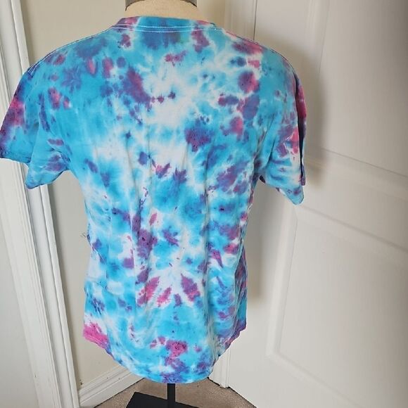 Gildan Tie-Dye Shirt in Blue and Purple - Picture 5 of 16